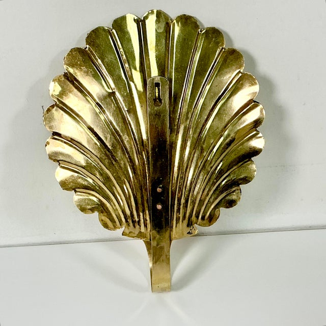1960s Vintage Coastal Hollywood Regency Boho Chic Brass Fan Shell Candle Holder Wall Sconce For Sale - Image 9 of 10
