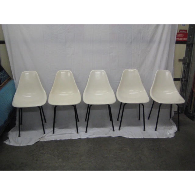 Herman Miller Midcentury White Bucket Chairs - Set of 5 For Sale - Image 12 of 12