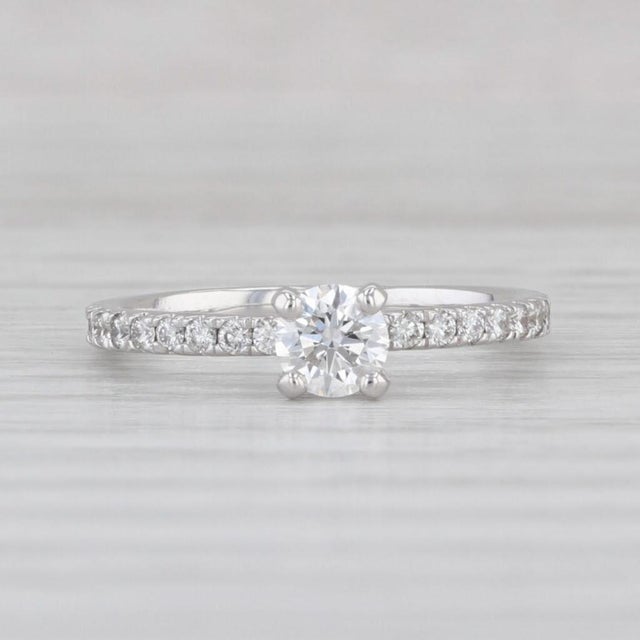 Modern 0.40ctw Round Diamond Engagement Ring 18k White Gold Small Size 3 For Sale - Image 3 of 7