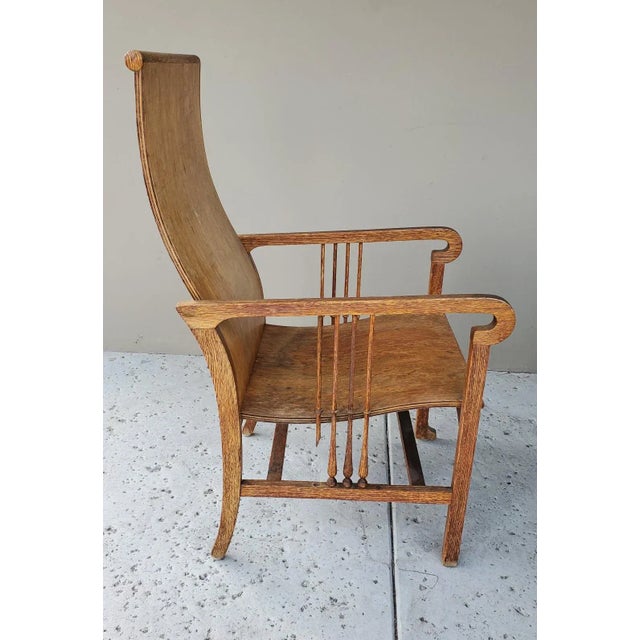 Antique Quarter Sawn Mission Oak Craftsman Lounge Chair With Spindle Accents On The Sides Of Armrests. Beautiful Quarter...