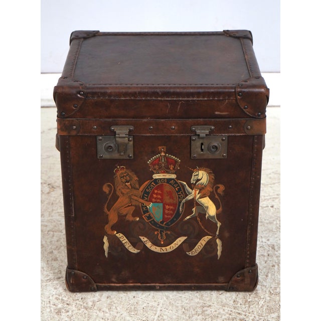 Age: Approx: 30 Years Old Details: British Royal Coat Of Arms High Quality Construction English Style Nice Decorative Box...