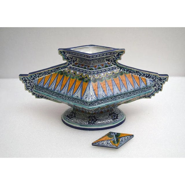 Large Ceramic Renaissance Style Lidded Pot by Paolo Zoli Faenza, 1920s For Sale - Image 4 of 13