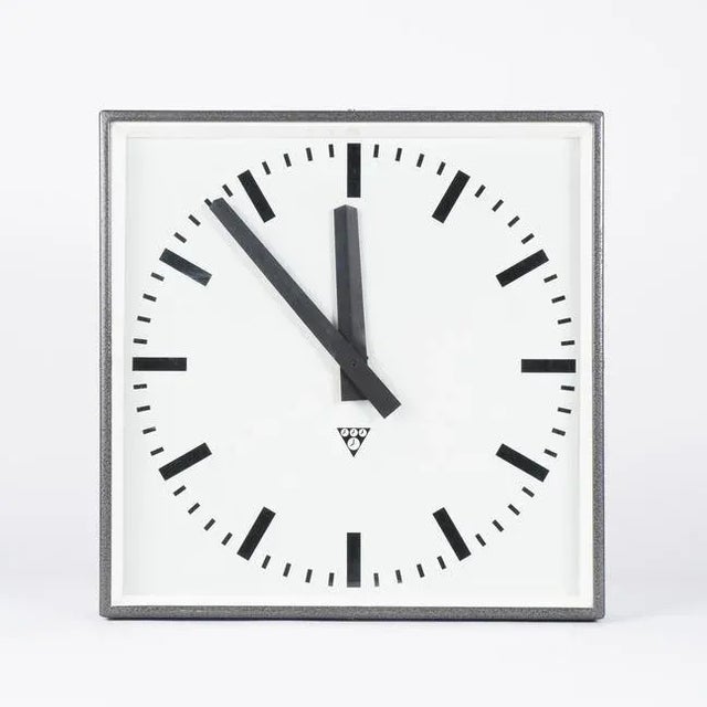 Pragotron C 401 Clock For Sale - Image 6 of 6