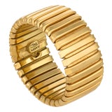 Vintage 18k Yellow Gold Tubogas Style Band, Size 7 For Sale