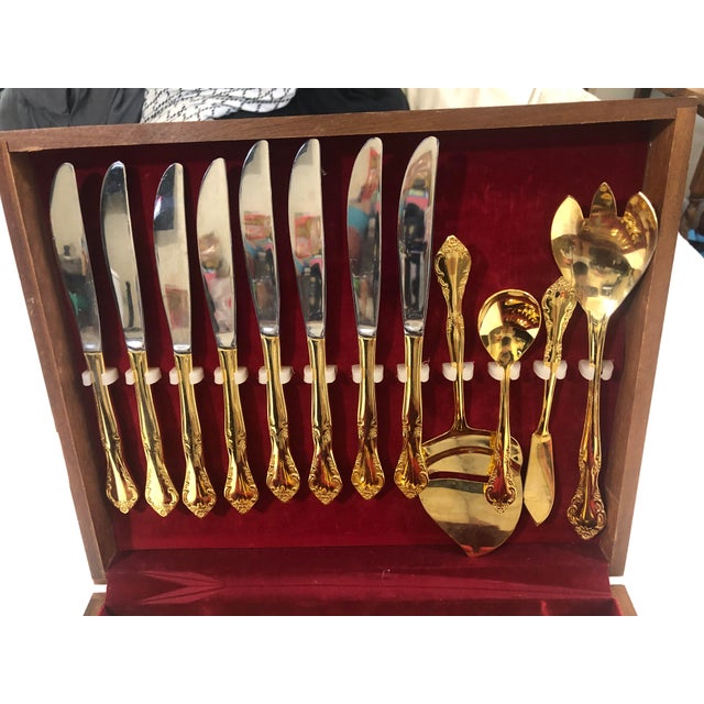 Gold Estia Golden Cascade 66pc Gold Flatware Set Service for 8 For Sale - Image 8 of 11