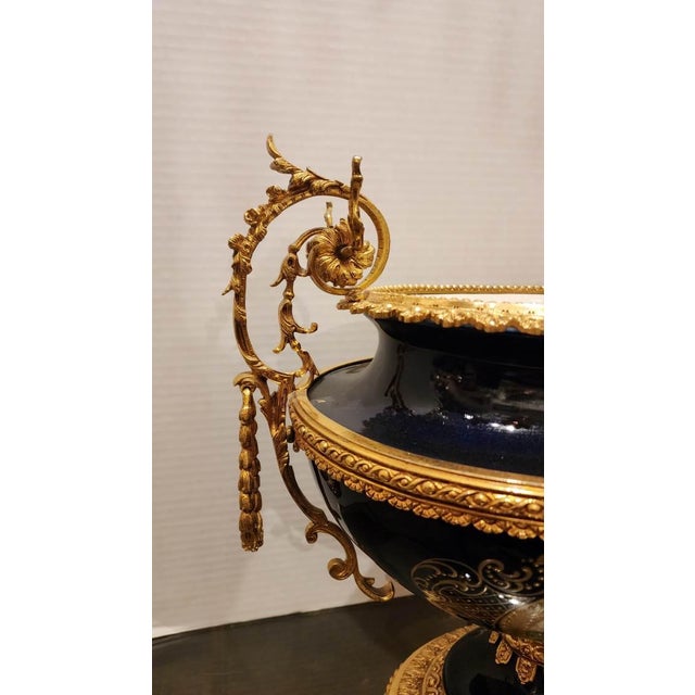 Ceramic Early 20th Century French Gilt Limoges Style Porcelain Handled Centerpiece For Sale - Image 7 of 9