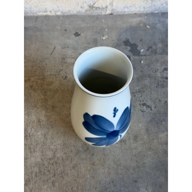 Porcelain Bud Vase Blue Anemone Flower B&g Copenhagen Denmark Mid 20th Century For Sale - Image 4 of 9