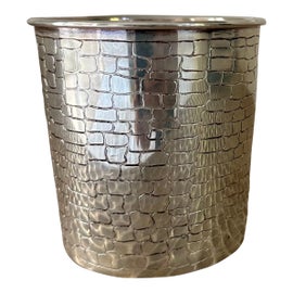 Example of Gumps Decor