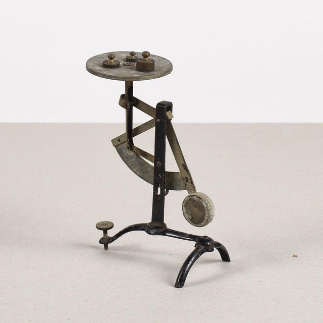 Portable Balance Scale, 1940s For Sale - Image 4 of 9