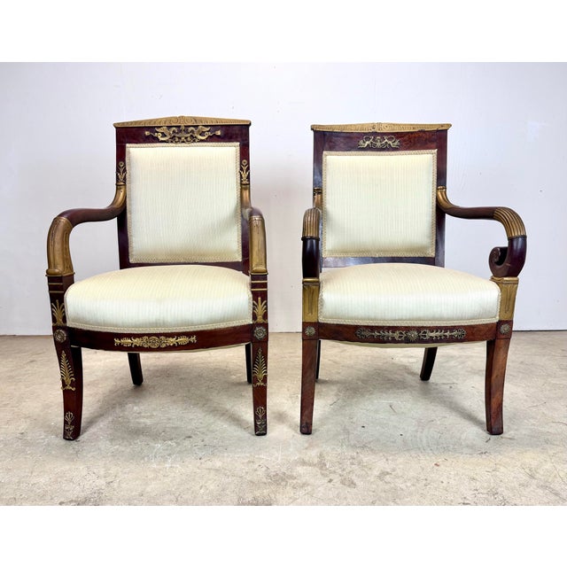 Late 19th Century Antique French Empire Parlor Suite Set Settee & King / Queen Armchairs Restored For Sale - Image 5 of 12