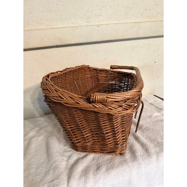 Brown Vintage Wicker French Market Basket With Bicycle Mount & Carrying Handle For Sale - Image 8 of 12