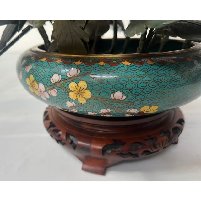 "ASIA" Cloisonné enamel bowl and wooden base Decorated with flowers and branches Bouquet of flowers in hardstone (minor...