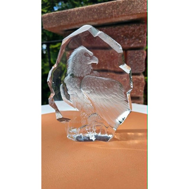 Glass sculpture, eagle, Mats Jonasson, on the back a sticker and the inscription 1995, Sweden, dimensions: height 19.3 cm,...