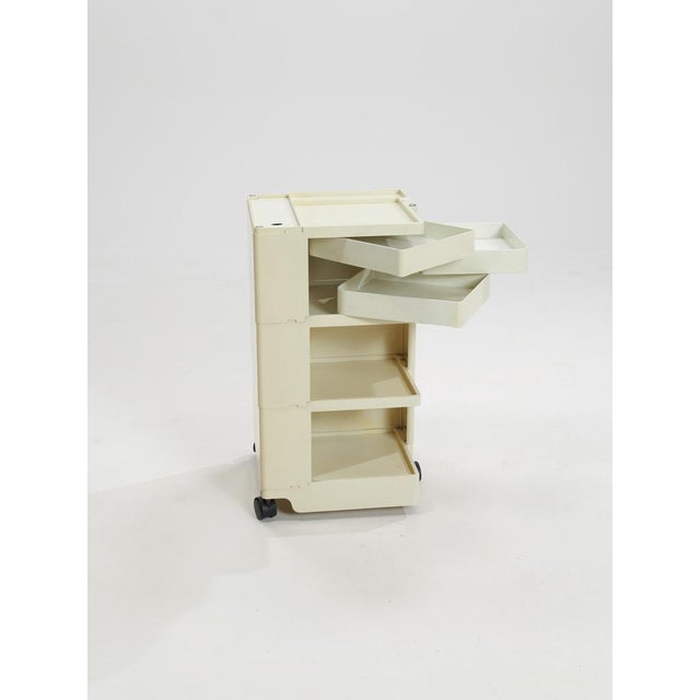 Mid-Century Modern Space Age Boby Storage Trolley in White by Joe Colombo, 1970s For Sale - Image 3 of 9