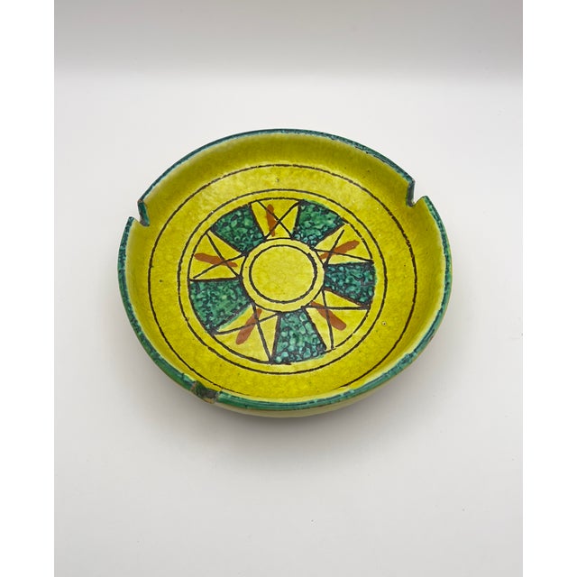 1960s Italian Pottery Fat Lava Tray With Sunburst Design For Sale - Image 6 of 6