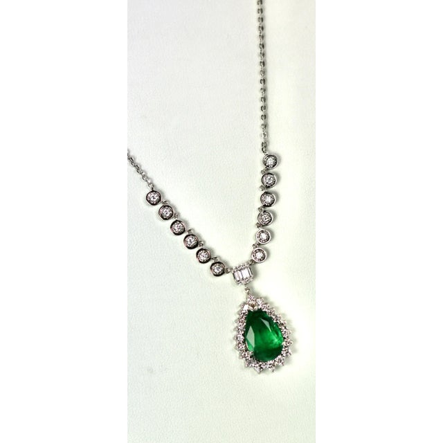 5 Carat Pear Emerald With Diamond Surround 18k Pendant Necklace For Sale - Image 10 of 12