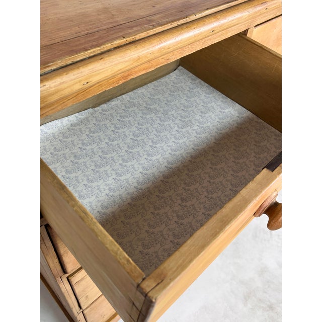C. 1860s Antique English Scrubbed Pine Chest of Drawers For Sale In Boston - Image 6 of 11