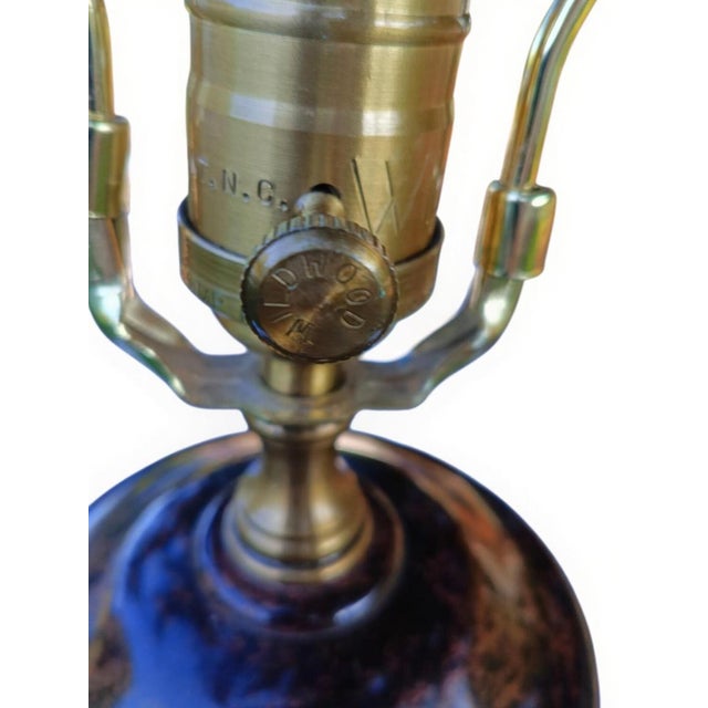 Vintage Wildwood Dark Urn Table Lamp Carved Leaf Hollywood Regency Traditional Brass For Sale - Image 10 of 12
