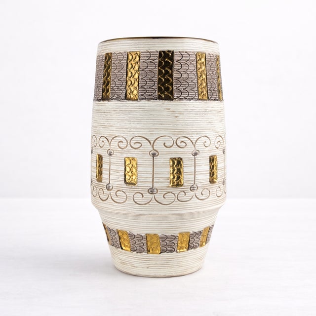Italian Gilded Sgraffito Ceramic Vase from Fratelli Fanciullacci, 1960s For Sale - Image 9 of 9
