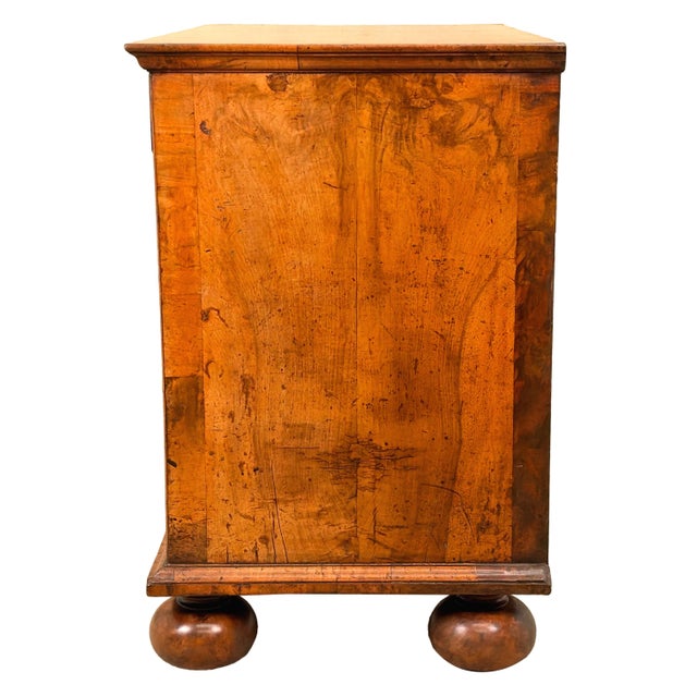 Queen Anne Walnut Chest of Drawers, 1710 For Sale - Image 6 of 16