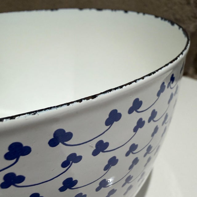 Arabia Finland Finel Enamel Bowl Blue Clover Siniapila Kaj Franck For Sale In San Diego - Image 6 of 7