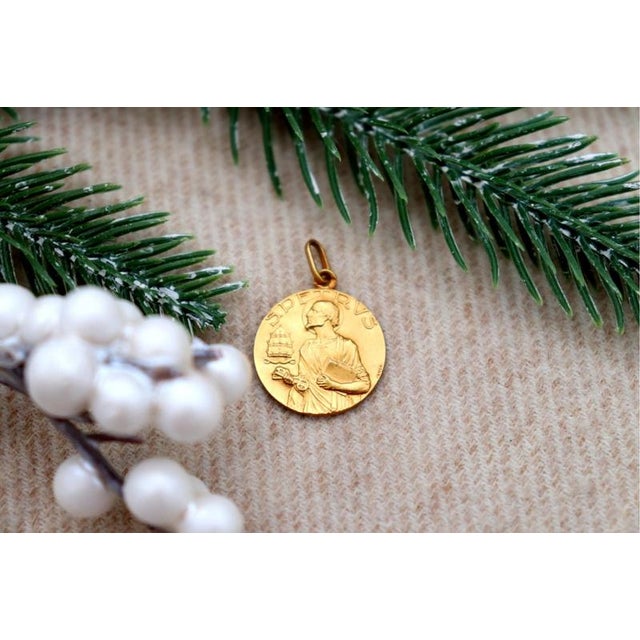 19.2k Gold Pendant For Sale - Image 3 of 7