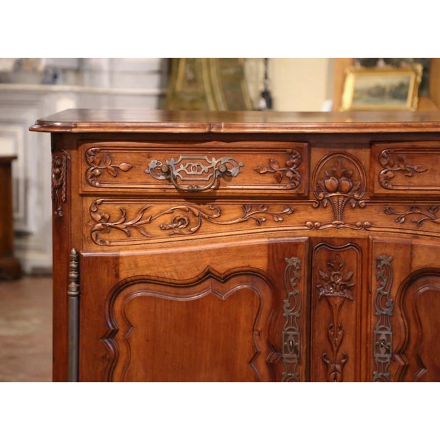 Late 19th Century 19th Century French Louis XV Carved Walnut Provincial Buffet From Provence For Sale - Image 5 of 13