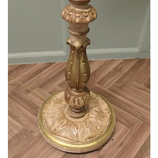 1910s Louis Philippe Style Painted and Gilt Floor Lamp, 1910s For Sale - Image 5 of 9