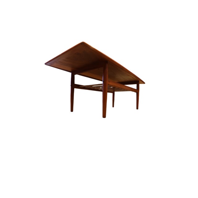 Vintage Coffee Table in Teak with Magazine Shelf and Chamfered Edge by Grete Jalk for Glostrup, 1960s For Sale - Image 9 of 18