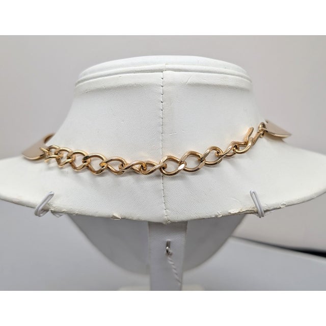 Vintage 1971 Signed Crown Trifari Goldtone Collar Necklace For Sale In Philadelphia - Image 6 of 7