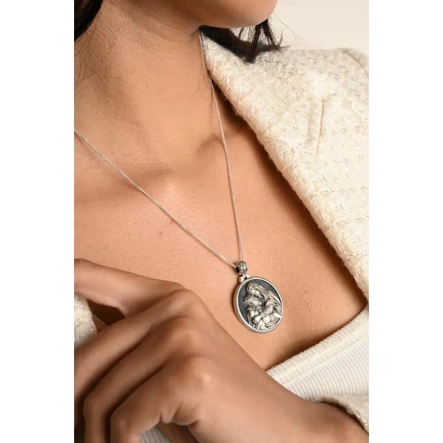 Retro Spiritual Mary and Jesus Medallion Charm Pendant Made in 925 Sterling Silver For Sale - Image 10 of 13