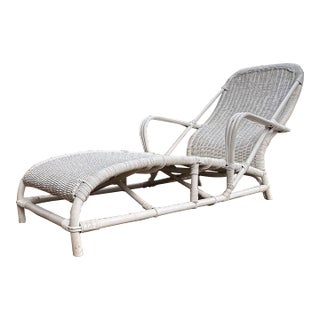 1970’s White Wicker Chaise Lounge For Sale