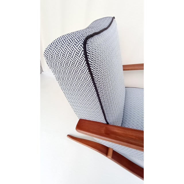 Wood H-269 Lounge Chairs by Jindrich Halabala for Up Zavody, 1930s, Set of 2 For Sale - Image 7 of 14