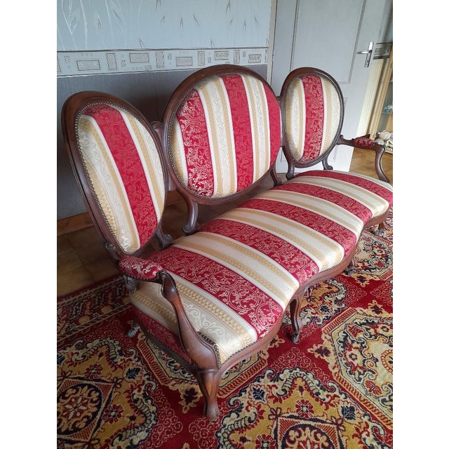 Napoleon III Sofa with Triple Medallion, 1870 For Sale - Image 4 of 5