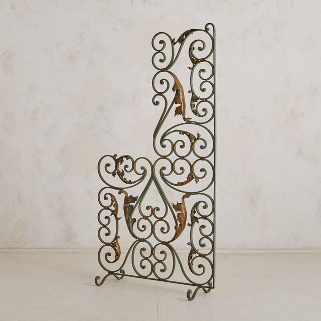 1940s Pair of French Art Deco Verdigris Wrought Iron Screens or Room Dividers, 1940s For Sale - Image 5 of 8