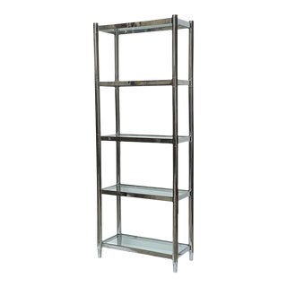 1970s Postmodern Tubular Milo Baughman Style Chrome & Glass Etagere Shelving Unit For Sale