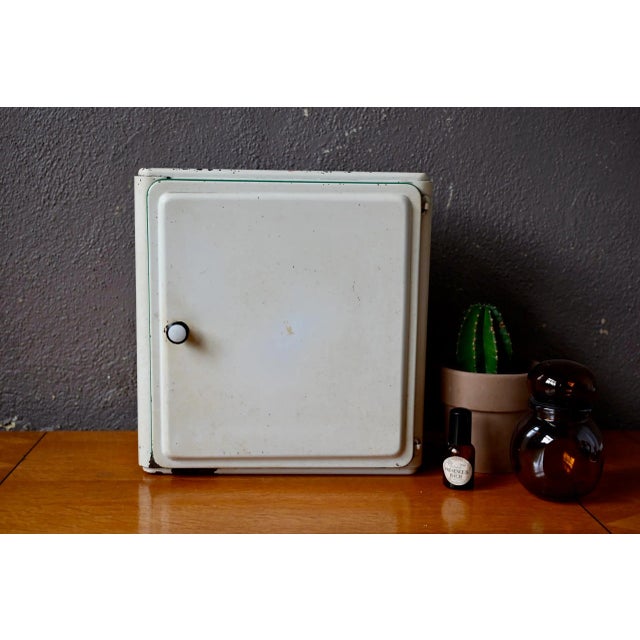Metal Medicine Cabinet, France, 1940s For Sale - Image 10 of 10