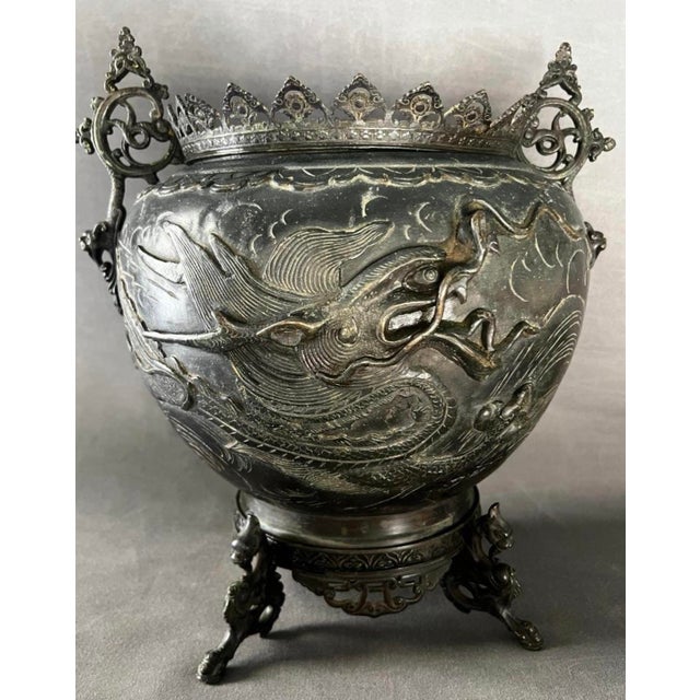 Japanese Meiji Bronze Flowerpot with Dragon Motif, 1890 For Sale - Image 3 of 8