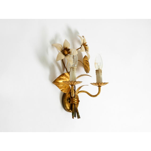 Mid-Century Modern Gold-Plated and Hand-Painted Florentine Wall Lamp with Two Sockets, 1960s For Sale - Image 3 of 18