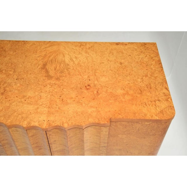 Art Deco Burr Walnut Cabinet from Harry and Lou Epstein, 1930s For Sale - Image 11 of 15