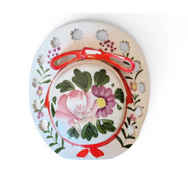 Vintage Porcelain Hat Shaped Hanging Wall Pocket Vase ~ Made in Japan, 1960s For Sale - Image 4 of 5
