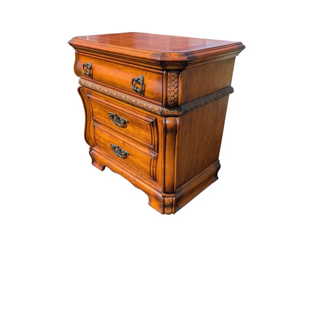 Late 20th Century French Provincial Wood Nightstand Set of 2 Carved Two Drawer Brown For Sale - Image 4 of 7