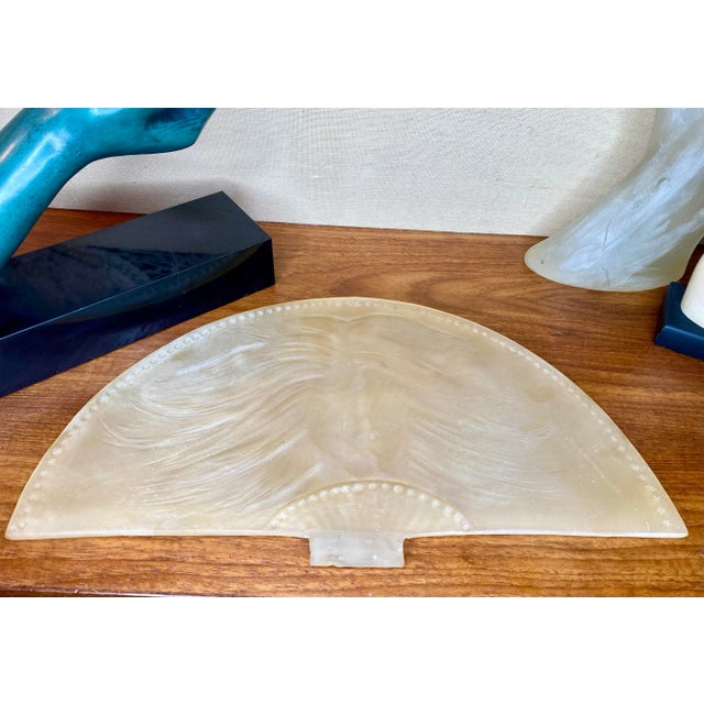 1984 Art Nouveau Hand Holding Frosted Lucite Fan With Imprinted Face Austin Productions Sculpture For Sale - Image 9 of 11
