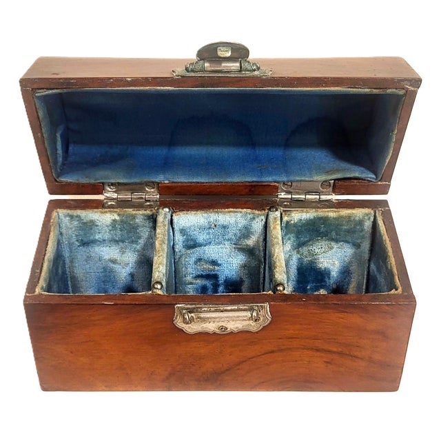 Antique English Mahogany 3 Bottle Box Gentleman's Spirit Decanter Caddy For Sale - Image 12 of 15