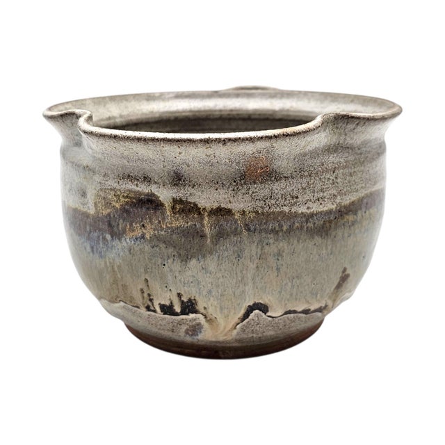 California Studio Pottery Batter Bowl With Pour Spout — Signed “Margie,” 1980 7.5" For Sale - Image 10 of 14