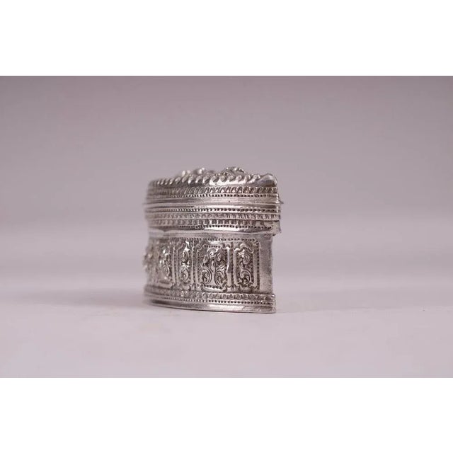 Silver Half Moon Lime Box, 1890s For Sale - Image 3 of 10