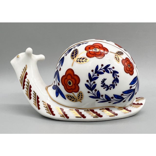 Japanese 1980s Japanese Tapestry Collection Floral Snail Figurine – Imari Style / Grandmillennial For Sale - Image 3 of 9