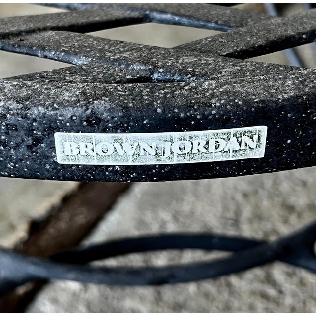 Vintage Brown Jordan Aluminum Outdoor Round Table With Four Chairs For Sale - Image 13 of 13