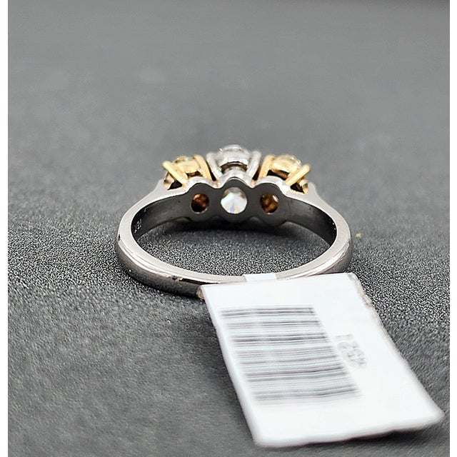 Metal 1.99 Ct Gia Certified 3-Stone White & Yellow Natural Diamond Ring Size 6.5 For Sale - Image 7 of 11