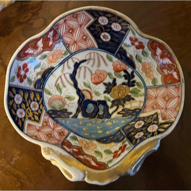 Chinoiserie Early 19th Century Coalport Imari Porcelain Shell Shaped Dessert Dishes Rock & Tree Pattern - a Pair For Sale - Image 3 of 6